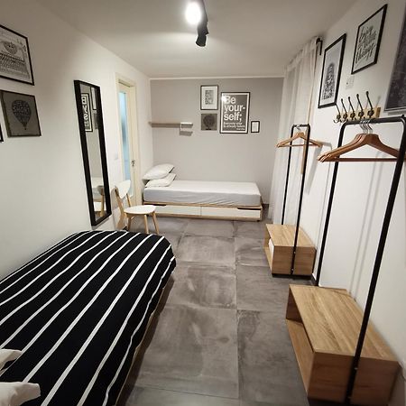 The Black Dog House Valenzano Εξωτερικό φωτογραφία