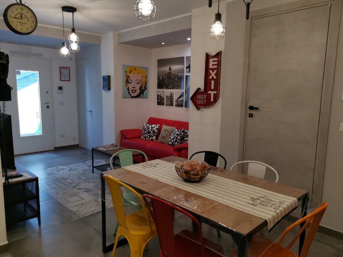The Black Dog House Valenzano Εξωτερικό φωτογραφία